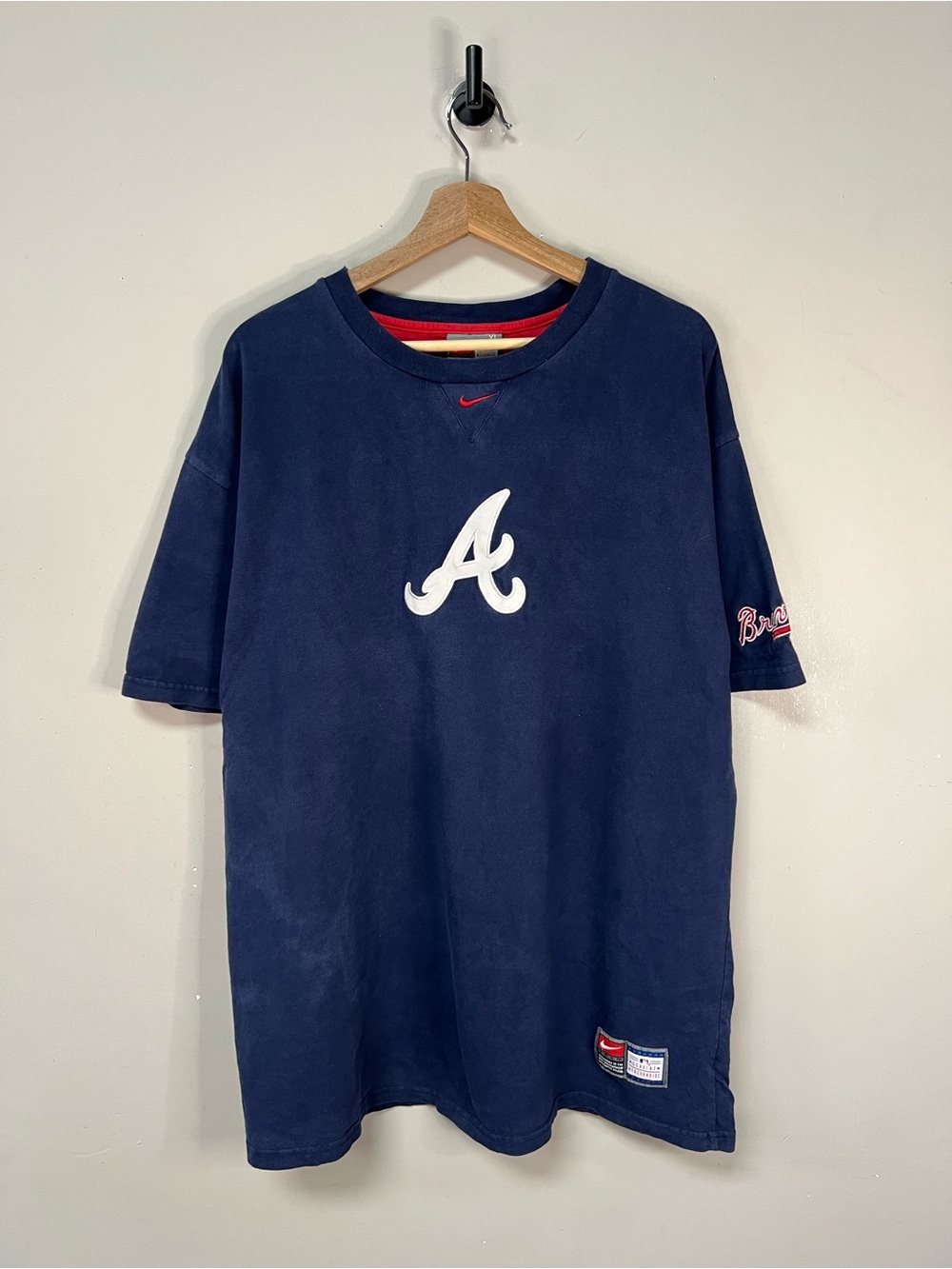 Vtg Atlanta Braves Center Swoosh Shirt